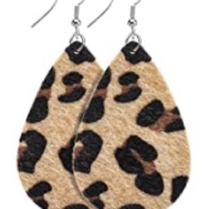 Leopard 🐆 ( Faux Leather) Tear drop Earrings